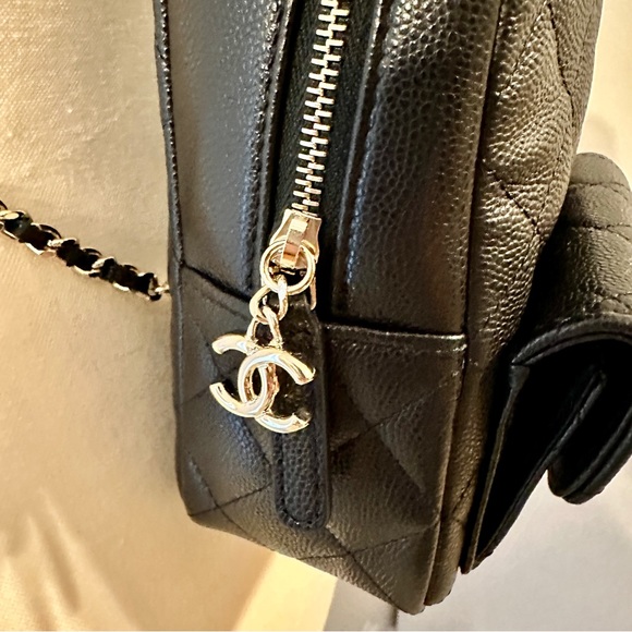 ❌SOLD ELSEWHERE❌ CHANEL NEW Mini Classic Backpack/Crossbody Black Caviar Leather - Picture 6 of 17